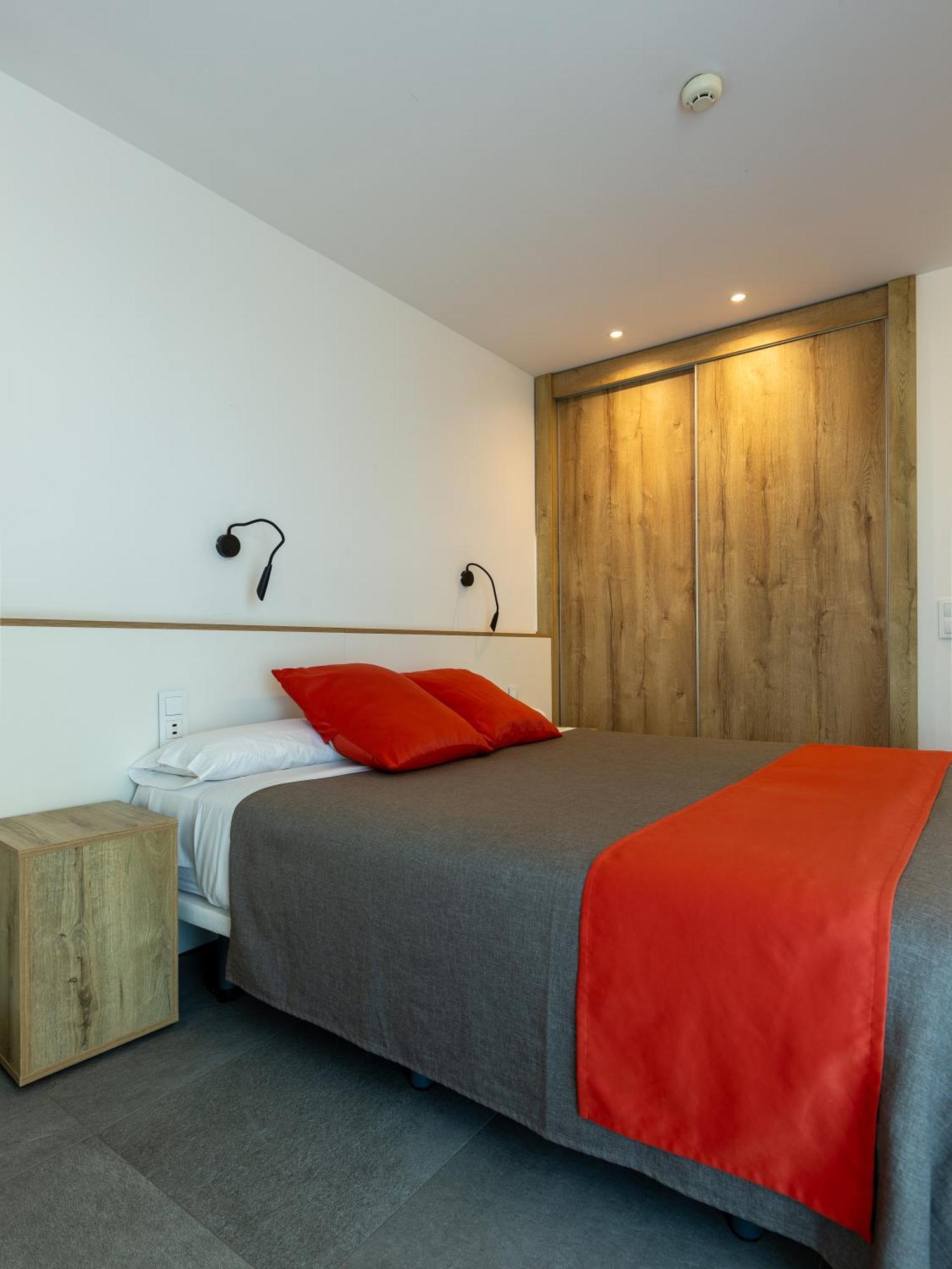 סיטגס Apartamentos Sunway Apollo מראה חיצוני תמונה